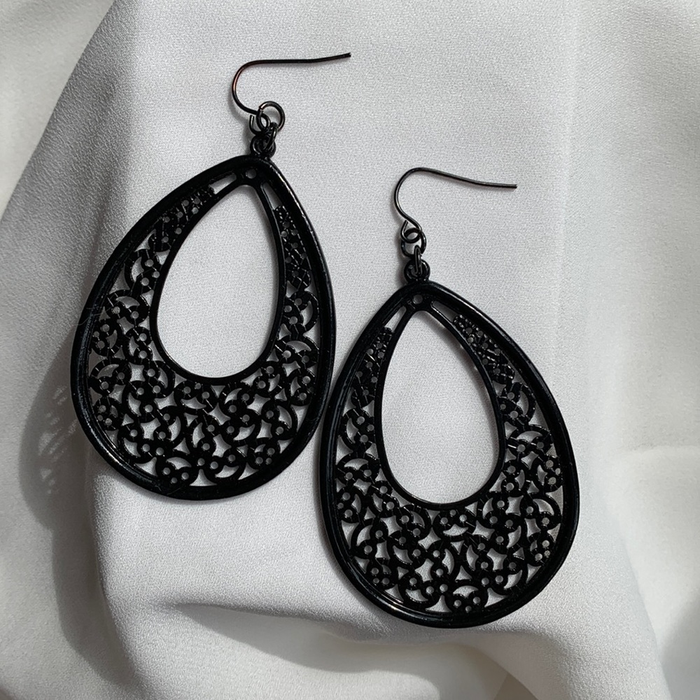Black earrings with cutout design